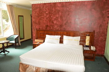 Venus Hotel Kinshasa Bagian luar foto