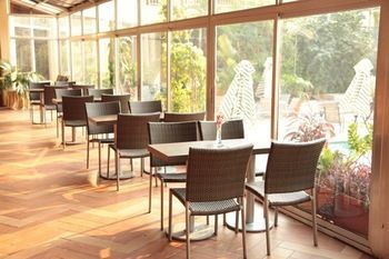 Venus Hotel Kinshasa Bagian luar foto